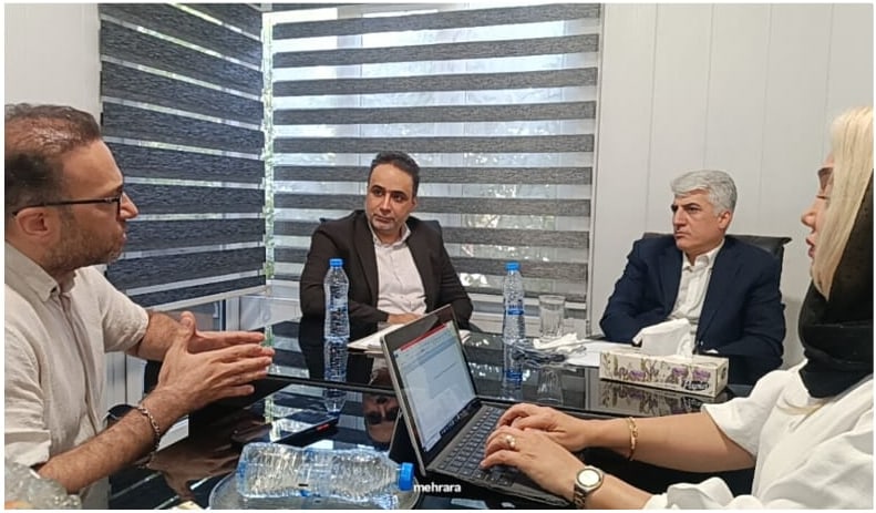 برگزاری نشست مشترک مدیرکل آموزش فنی و حرفه‌ای استان تهران با رئیس کانون انجمن‌های صنفی آموزشگاه‌های آزاد — تصویر ۳