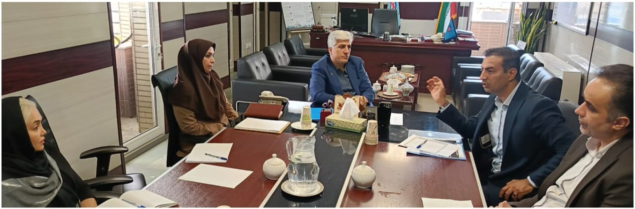 برگزاری نشست مشترک کانون انجمنهای صنفی آموزشگاههای آزاد فنی و حرفهای استان تهران با مدیرکل آموزش فنی و حرفهای استان تهران